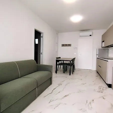 Lägenhet Modernly Equipped With Balcony In Bibione