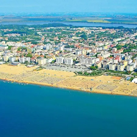 Lägenhet Modernly Equipped With Balcony In
