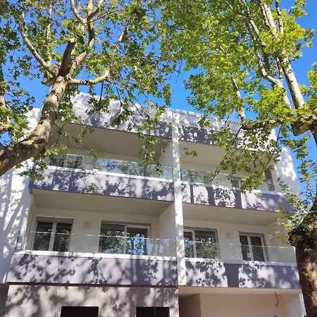 Modernly Equipped With Balcony In Apartman *